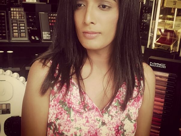 I am fundraising to help Vinita go to Pre-Medical School