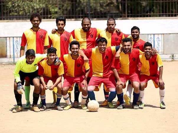 Fundraising to support the Chincholi football club by providing the players with kits and equipments!
