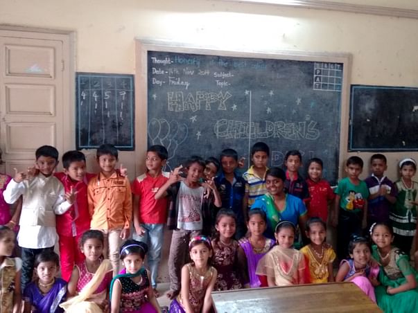 I am fundraising to help my daughter's class.