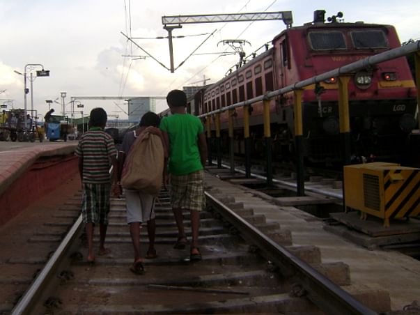 Fundraising for Railway Children, film inspired by the real incidences experienced by the NGO Saathi & from research book “Rescuing Railway Children”