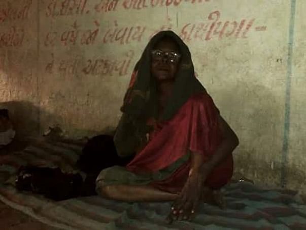 "We are spreading happiness, not just donating clothes." Join the "DAAN MAHOTSAV"