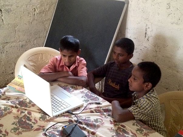 I am fundraising to teaching computer science to underprivileged children