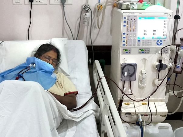 Save my Mother, she is suffering from Both Kidney Failure