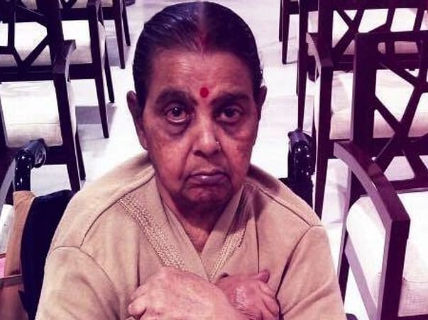 Help Niruben Soni undergo a heart surgery
