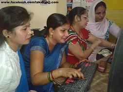 Support The Rise of of Women : Make them Digital Literate