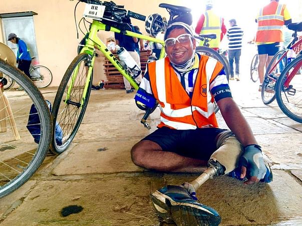 Help Shekar complete 'Leh-Ladakh to Kanyakumari' tour.