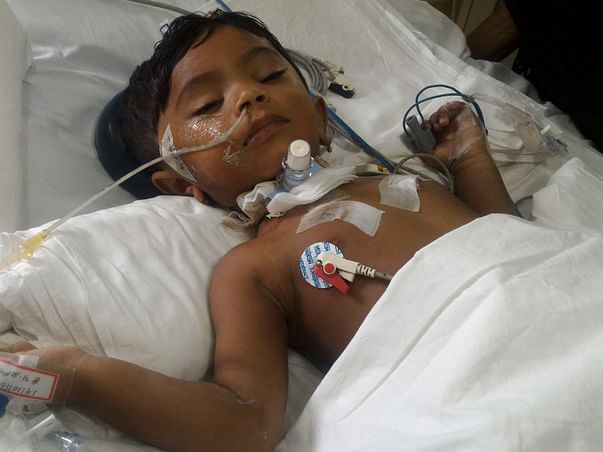 Help baby Gajavardhan regain consciousness