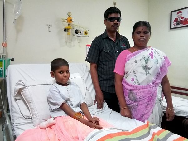 They Are Begging Outside A Temple To Save Their Daughter From Cancer