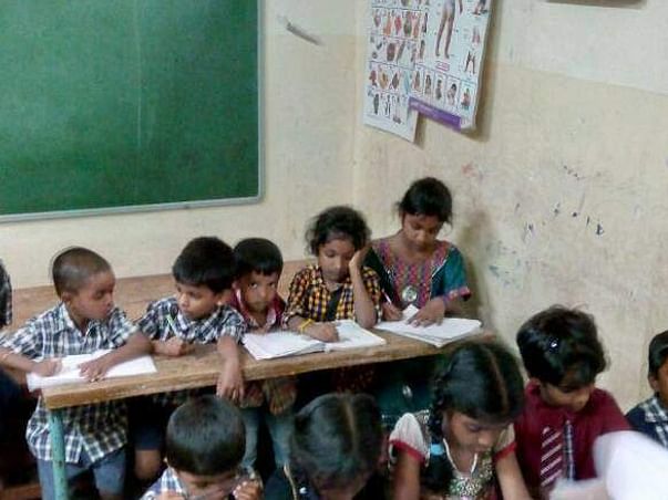 English Lessons And Creative Thinking For Girls Of Government School