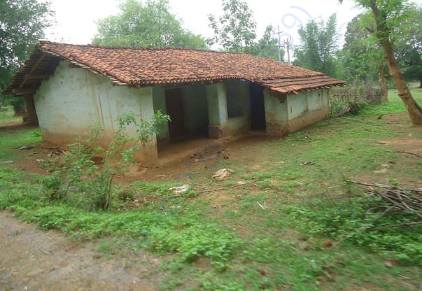 आदिवासियों का घर