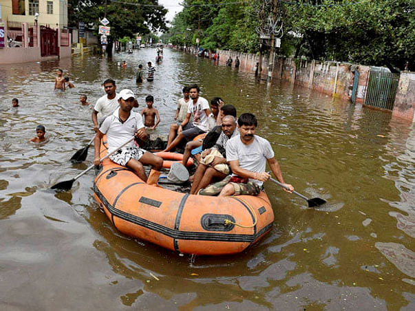 Help flood victims