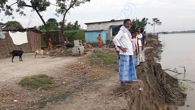 People residing Bank of the River in danger