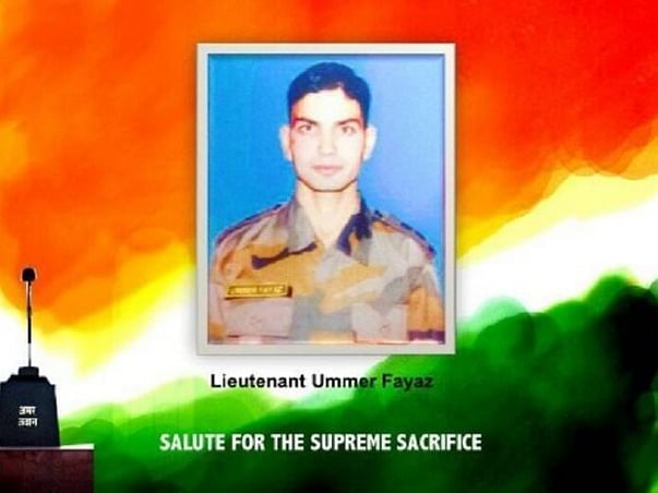 I am fundraising to come together for Lt Umer Fayaz and his family