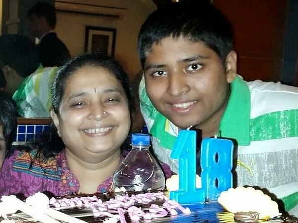 Help Hemali Fight Against Cancer And Live For Her Son