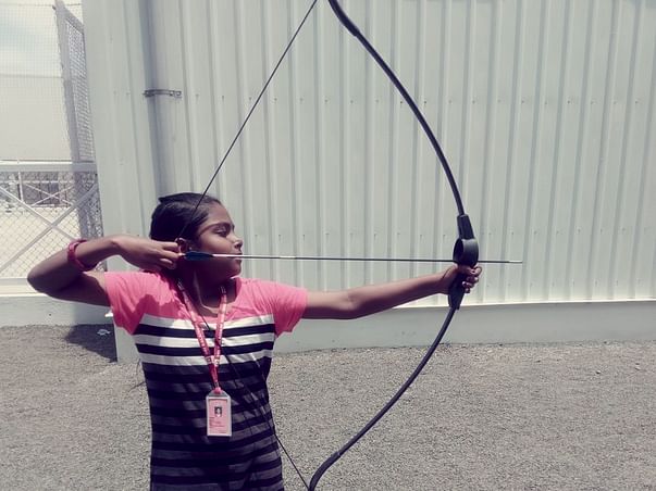 Help to get her archery kit for participation in state level.