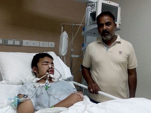 This Auto-driver Sold His Auto To Save His Son From Brain Fever