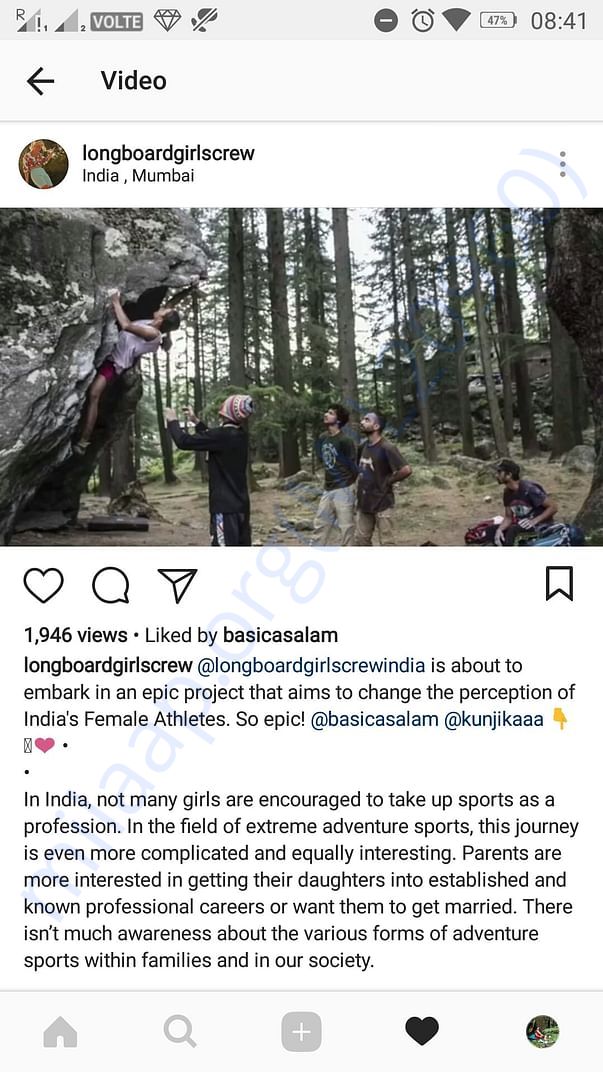 Longboarding girls crew helping hand for us