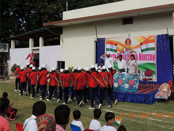Help Dsvn School To Impart Education To Weaker Section Of Society