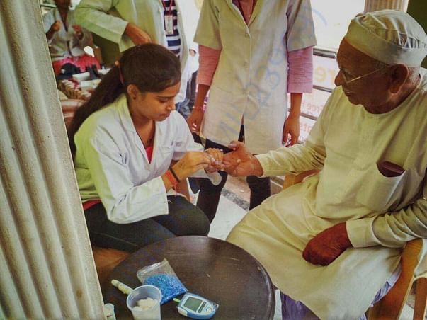 Free Health checkup Medical Camp on pharmacist day