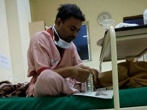 Poor Gulaab suffering from blood cancer (AML) needs help.