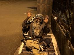 Donate meals to homeless people in Nagpur via The Beggar Project