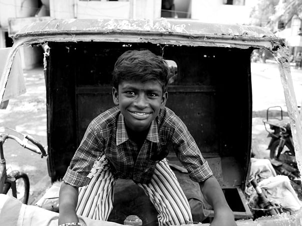 Help Palani to Buy a Camera
