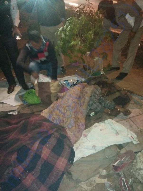 Death of a person sleeping at Roadside near Model Town Metro Station