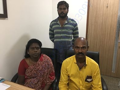 kumudha family photo