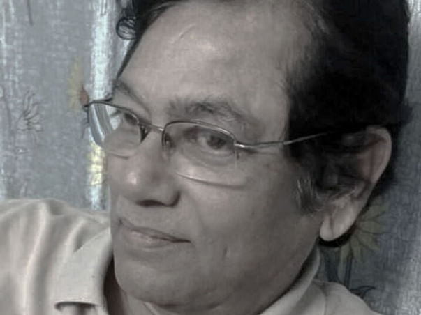 Help Moumita's Father To Survive From Lung Cancer
