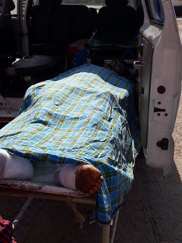 Praytna Funding a Mother take dead body of her son Agra to Jharkhand