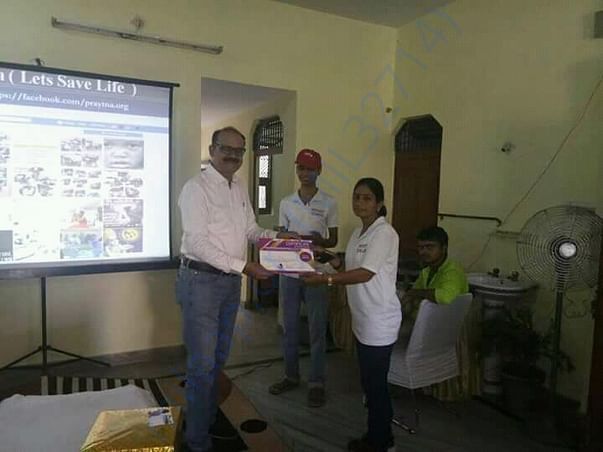 Certificates of Appreciation and Gifts for Committed Praytna Members
