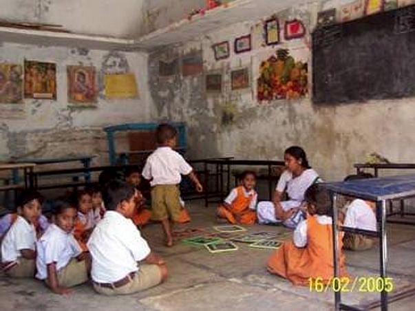 Help Poor Kids’ Education Saraswathi Sisu Mandir Padmarao Nagar