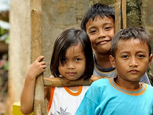 Help Maitri Volunteer To Teach Underprivileged Children In Lombok
