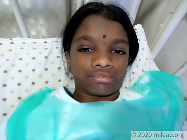 Help This 12-year-old Girl Who Is Pain Because Of An S-shaped Spine
