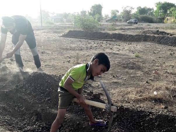 Please Help To Make Nimgaon Drought Free.