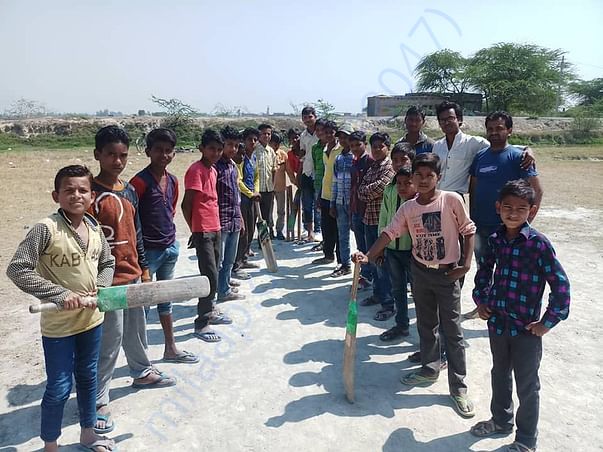 Look at these enthusiastic boys cricket team of academy