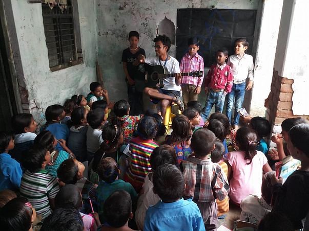 Children getting some musical knowledge