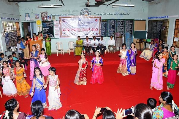 Dance training by our trust