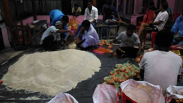 Preparation for packing food of 19th June estimated 600 peoples