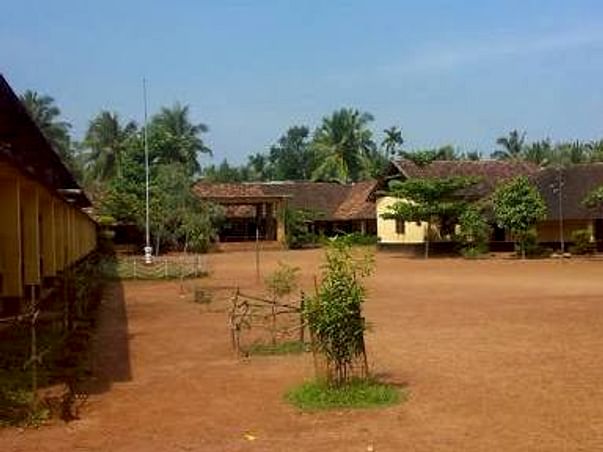 Save a KANNADA MEDIUM SCHOOL in Kerala that provides free education