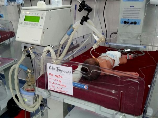Save Newly Born Baby Suffering From Severe Lung Disease.
