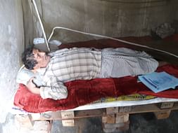 Abandoned by children,help 65 yr. old Ram Jalam fight deadly infection