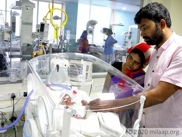 Palm-Sized Twin Babies Weighing Just A Few Grams, Need Urgent Help
