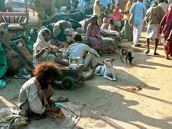Help us give Free Health Checkup & Medicines to Sick-Poors of Varanasi