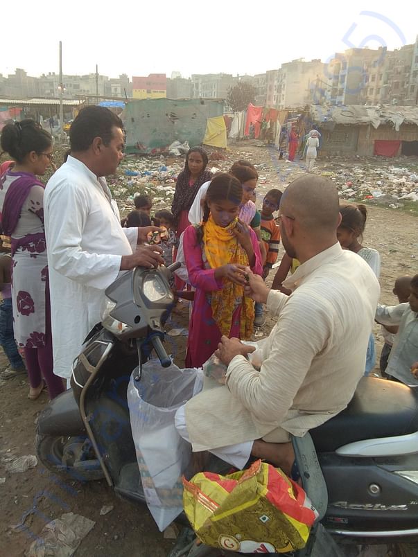 OUR TEAM WITH COMMUNITY CHILDREN