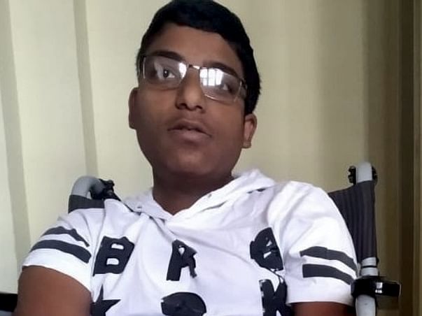 Help Chess Prodigy, Fiero, Sit Upright