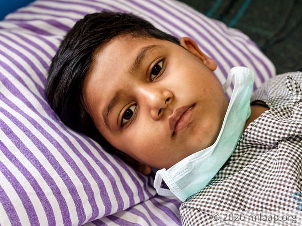 7-Year-Old Cancer Patient's Only Solace Is His Grandpa's Stories