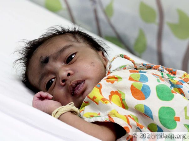 Young Couple Fears Losing One Of Their Newborn Twins To Heart Disease