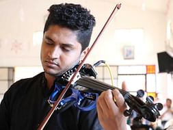 Help Jestin Perform and Be A Violinist