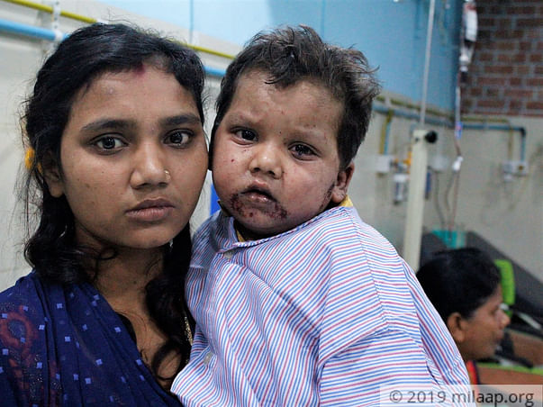 Help This Young Mother Who Struggles Alone To Save Her 3-year-old Son